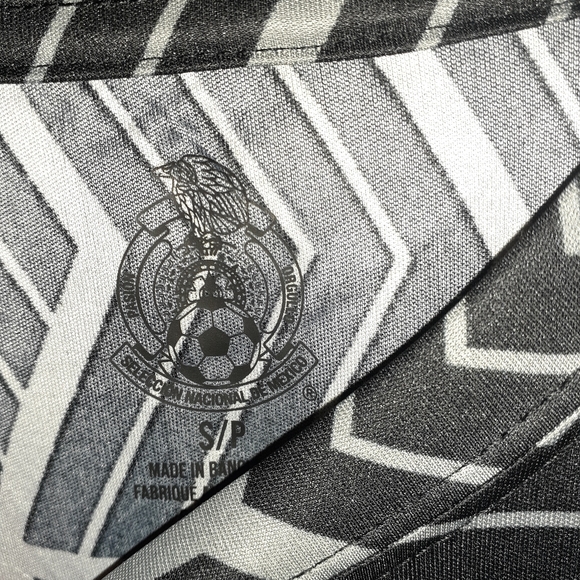 Mexico National Team Crest Jersey Small NWT - Picture 5 of 6